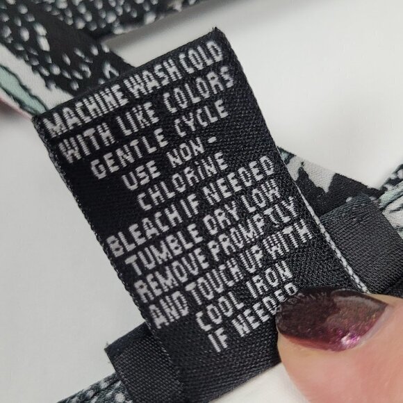 Torrid Georgette Layered Crisscross Cami Tank Top Black Floral Dot 0X - Picture 6 of 9